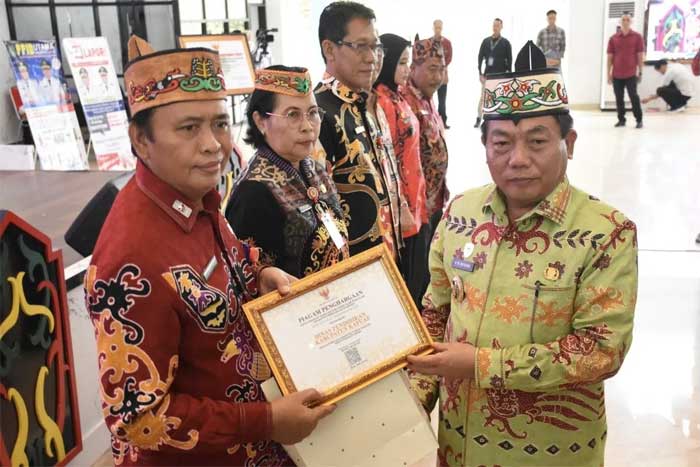 Kapuas Perkuat Keterbukaan Informasi