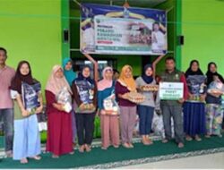 LAZ Alumni FK UNAND Tembus Gelombang Laut, Salurkan Bantuan Ramadhan ke Mentawai