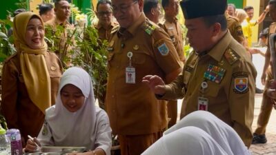 Gubernur Al Haris Tinjau Pelaksanaan TKA SMP di Kota Jambi, Tegaskan Komitmen Pemerataan Mutu Pendidikan