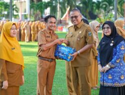 Pemprov Sumbar Lepas 108 ASN Calon Jemaah Haji, Sekda Tekankan Jaga Integritas dan Nama Baik Daerah