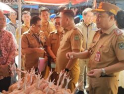 Wabup Kapuas Cek Harga Sembako, Pastikan Tak Ada Lonjakan Jelang Momen Penting