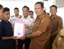 Wali Kota Pariaman Serahkan Ijazah Paket, Dibalik Jeruji Harapan Mengusik Nurani