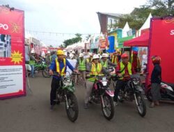 Pejabat PUPR Kapuas Naik Trail, Warga Padati Jalan