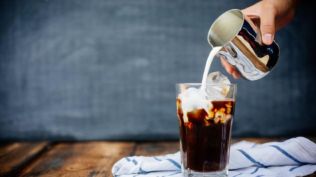 Ilustrasi minuman kopi susu.