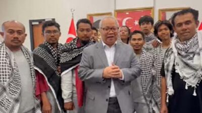 Sembilan WNI rombongan Global Sumud Flotilla yang sempat diculik Israel tiba di Jakarta.