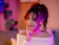 Angele Lapp Pertegas Identitas Debut Lewat “Toxic Boyfriend” yang Lebih Berani