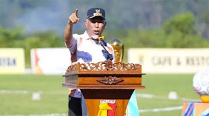 Gubernur Sumatera Barat, Mahyeldi Ansharullah.