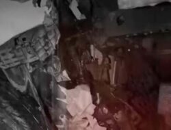 Kecelakaan Dinas, Vasko Ruseimy Selamat Meski Mobil Hancur