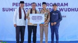 Gubernur Sumbar, mendampingi Menaker Yassierli dalam Kunker ke Koto Tangah.