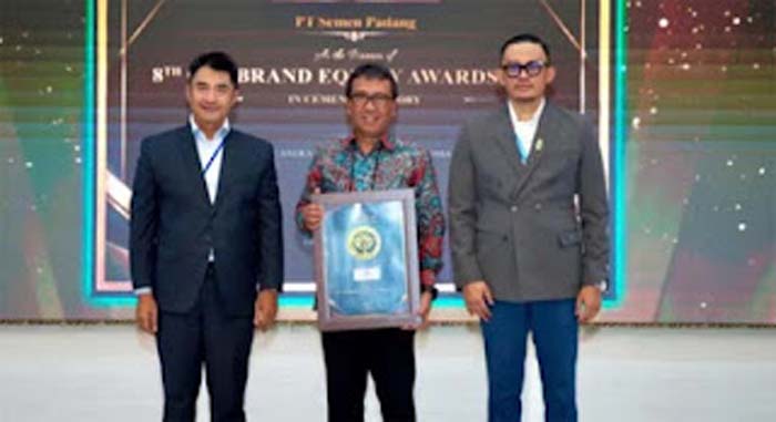 PT Semen Padang meraih penghargaan Indonesia CSR Brand Equity Awards 2026.