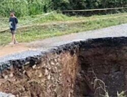 Ratusan KK Terisolasi, Longsor dan Tanah Ambles Putus Akses di Situjuah Limo Nagari