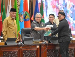 Gubernur Mahyeldi Tekankan Ranperda Harus Realistis dan Berdampak bagi Masyarakat