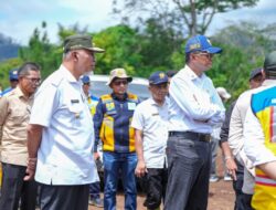 Gubernur Mahyeldi Dampingi Menteri PU Tinjau Normalisasi Batang Tompo dan Lokasi Sekolah Rakyat di Tanah Datar