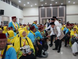 Gubernur Al Haris Lepas Keberangkatan Kloter Perdana Haji 2026 Provinsi Jambi