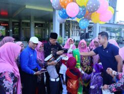 Lepas Pawai Ta’aruf AKSIORA, Wawako Elzadaswarman Tekankan Pendidikan Karakter Anak