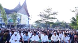 1.791 Hewan Kurban Warnai Idul Adha di Payakumbuh, Ribuan Jamaah Padati Balai Kota