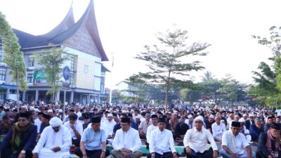 1.791 Hewan Kurban Warnai Idul Adha di Payakumbuh, Ribuan Jamaah Padati Balai Kota