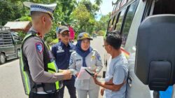 Jasa Raharja dan Polisi Sosialisasi Keselamatan Berkendara di Tiku