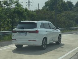 Mobil Baru DFSK Tertangkap Kamera Uji Jalan Tanpa Kamuflase