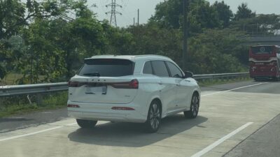 Mobil Baru DFSK Tertangkap Kamera Uji Jalan Tanpa Kamuflase