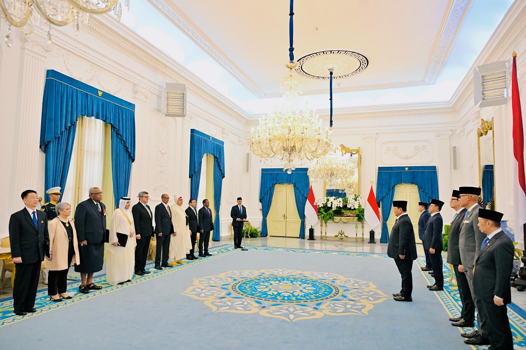 Presiden Prabowo Subianto menerima surat kepercayaan dari sembilan duta besar negara sahabat di Istana Merdeka, Jakarta, Selasa (9/6/2026).