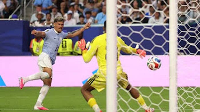 Uruguay harus puas bermain imbang 1-1 melawan Arab Saudi.