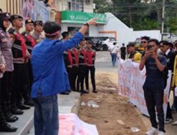 Ratusan Mahasiswa Demo di DPRD Kota Bukittinggi, Soroti BBM hingga RUU Polri