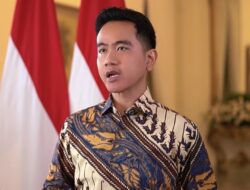 Gibran Doakan Roy Suryo dan Dokter Tifa Segera Pulih Usai Dirawat
