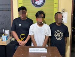 Polisi Gerebek Gudang di Padang Panjang, Tiga Pria Diamankan Terkait Narkoba