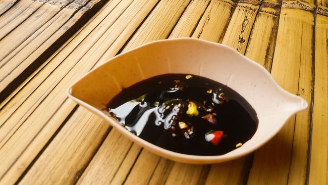 Kandungan natrium dalam kecap ternyata cukup tinggi.