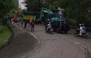 Evakuasi Truk Selesai, Arus Sitinjau Lauik Kembali Lancar.