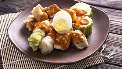 Menkes Ingatkan Bahaya Natrium, Makan Siomay Tiap Hari Bisa Picu Hipertensi