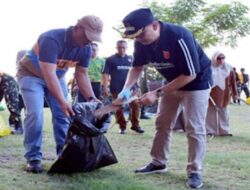 Peringati Hari Lingkungan Hidup 2026, Pemkab Agam Angkut 2,6 Ton Sampah di Pantai Tiku