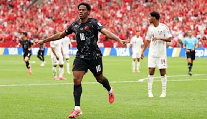 Selebrasi pemain Kanada Jonathan David.