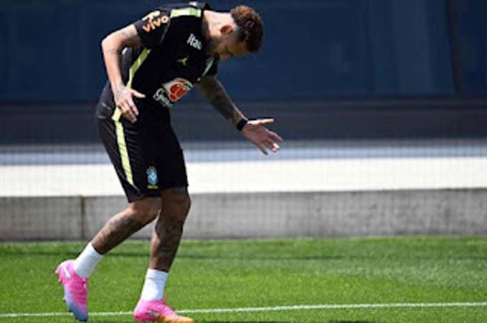 Neymar Jr dipastikan kembali memperkuat Timnas Brasil usai cidera.