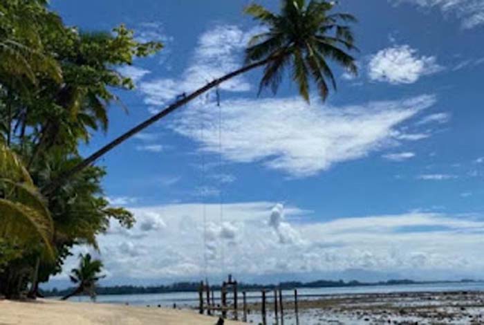 Pulau Angso Duo Kota Pariaman.