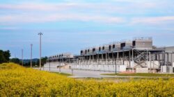 Penggunaan AI menguras pasokan air bersih global. Data center diproyeksi konsumsi air setara kebutuhan 1,3 miliar orang di Sub-Sahara pada 2030.