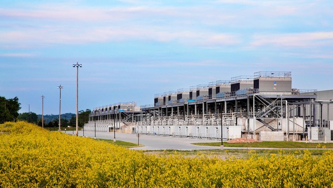 Penggunaan AI menguras pasokan air bersih global. Data center diproyeksi konsumsi air setara kebutuhan 1,3 miliar orang di Sub-Sahara pada 2030.