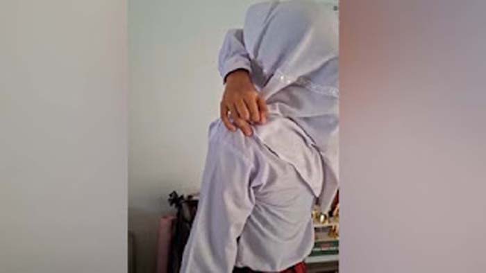 Siswi SD di Sukabumi menangis usai gagal menyelesaikan OSN akibat listrik padam.