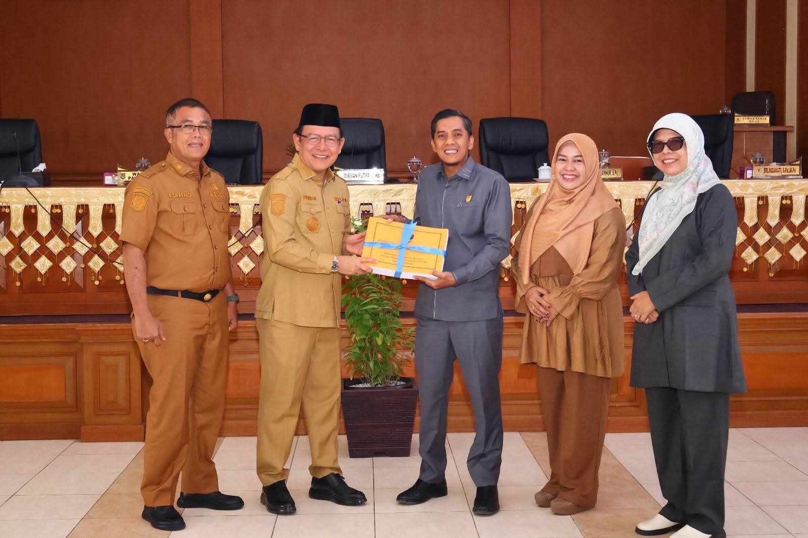 Pemko Payakumbuh Ajukan Dua Ranperda Pendapatan APBD 2025 Lampaui Target dan Raih WTP ke-12