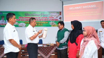 Cegah Stunting dan Perkuat Ketahanan Pangan, Pemko Payakumbuh Salurkan 6.000 Baglog Jamur Tiram Kepada Masyarakat