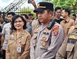 Puluhan Warga Lakukan Aksi Damai Dukung Program Makan Bergizi Gratis