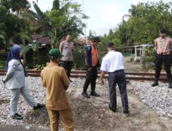 Jasa Raharja Sumbar Dukung Penutupan Perlintasan Liar di Lubuk Alung – Pariaman