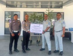 Jasa Raharja dan Satlantas Sawahlunto Tanam Pohon Bersama