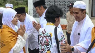 Bupati Pulang Pisau Sambut Kepulangan 28 Jamaah Haji, Harap Jadi Teladan di Tengah Masyarakat