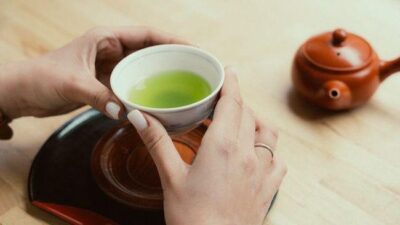 5 Manfaat Minum Teh Hijau Setiap Hari, Baik untuk Jantung hingga Otak