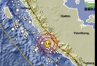 Gempa.