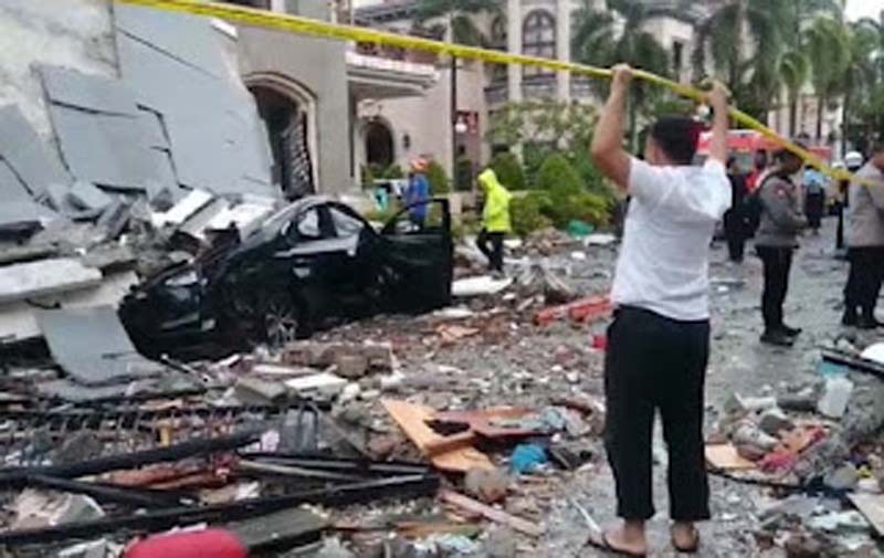 Kondisi rumah mewah hancur usai terjadi ledakan keras
