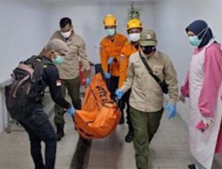 Sesosok Mr X Dievakuasi dari Perairan Danau Singkarak