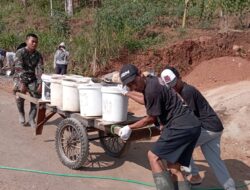 Angkut Material Bersama di Medan Berat